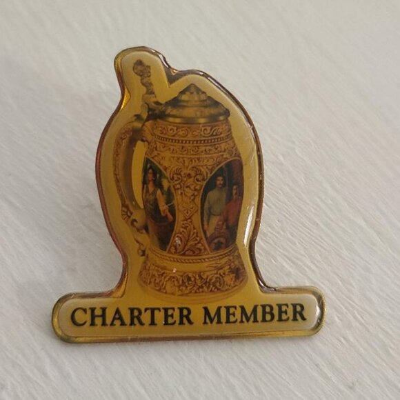 Budweiser Member Beer Stein Vintage Lapel Pin Tie Tack - Anheuser Busch Badge - Picture 1 of 4